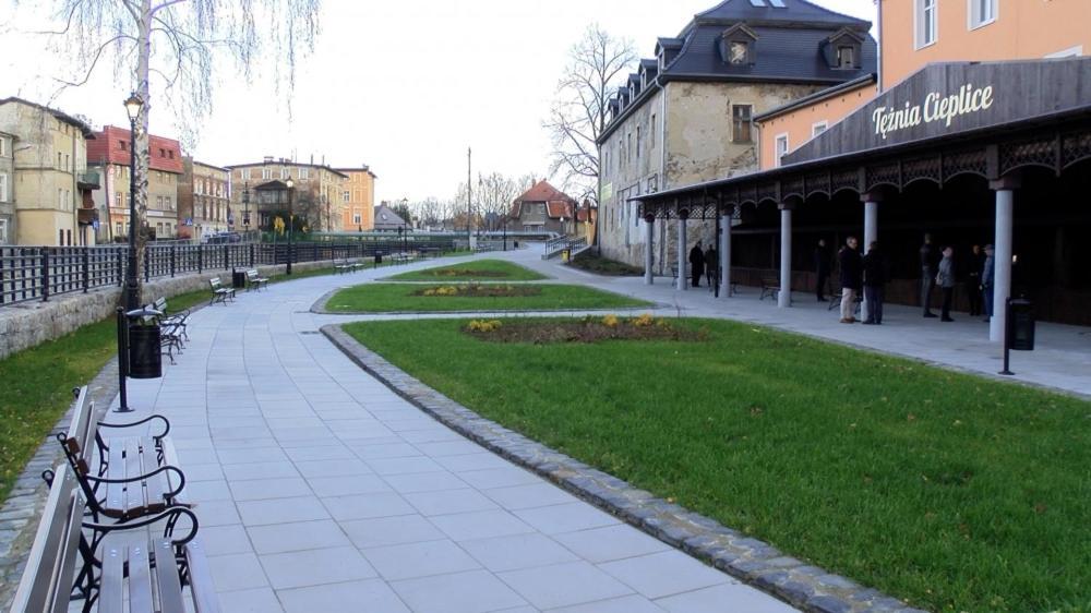 Ferienwohnung Apartament "Jelen" Jelenia Góra Exterior foto